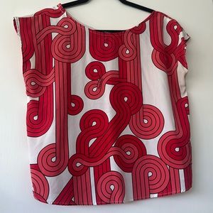 Manuheali’i Red and White Top